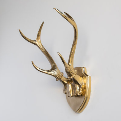 Décoration murale faux bois de cerf naturalisés