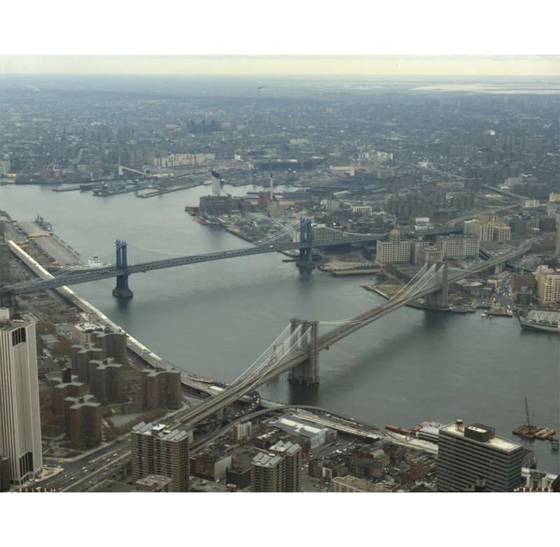 Vue aérienne du pont de Brooklyn à New York, H 19 po x l 24 po