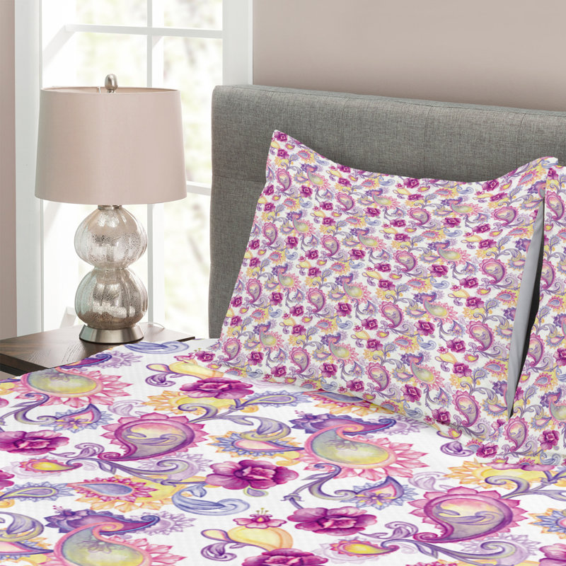Paisley Bedspread with Pillow Shams Included, 220 x 264 cm