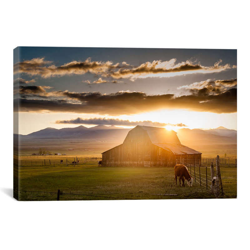« mouillé mountain grange l » par dan ballard, reproduction de photo sur toile tendue, H 26 po x l 40 po x P 1,5 po