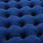 Velours bleu marine avec bouton hypnotisant