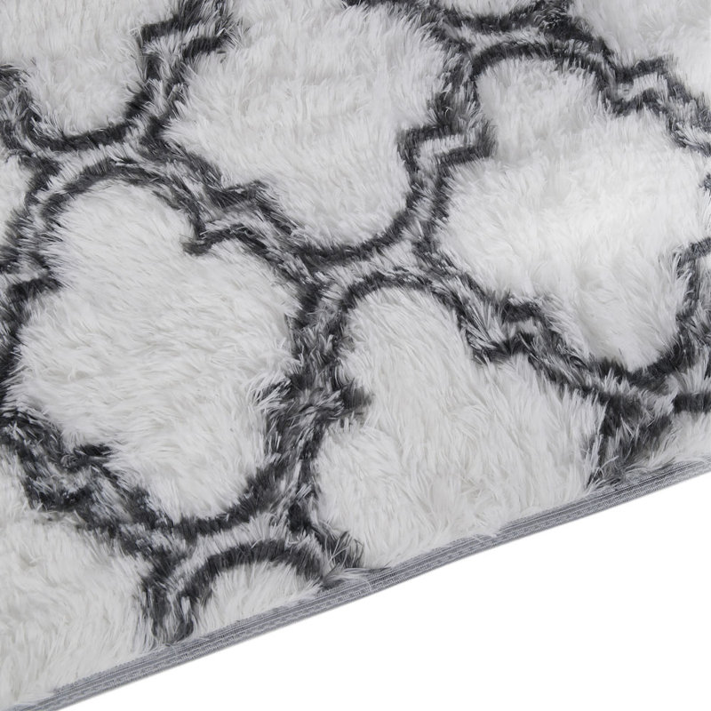 Damask Faux Sheepskin Area Rug, Rectangle 100 x 180 cm