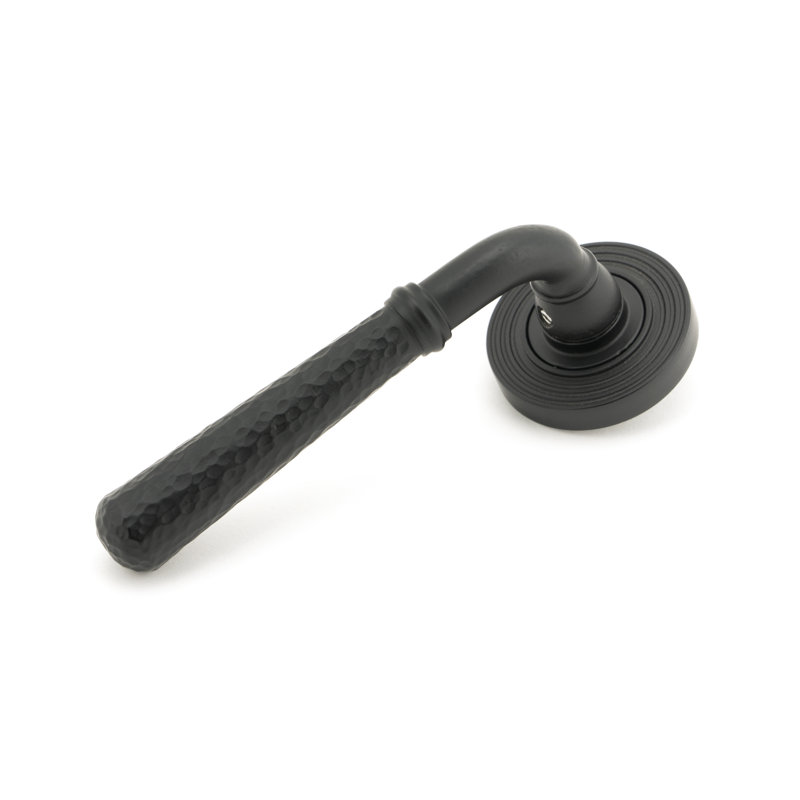 Hammered Newbury Lever on Rose Set (Beehive), Matt Black