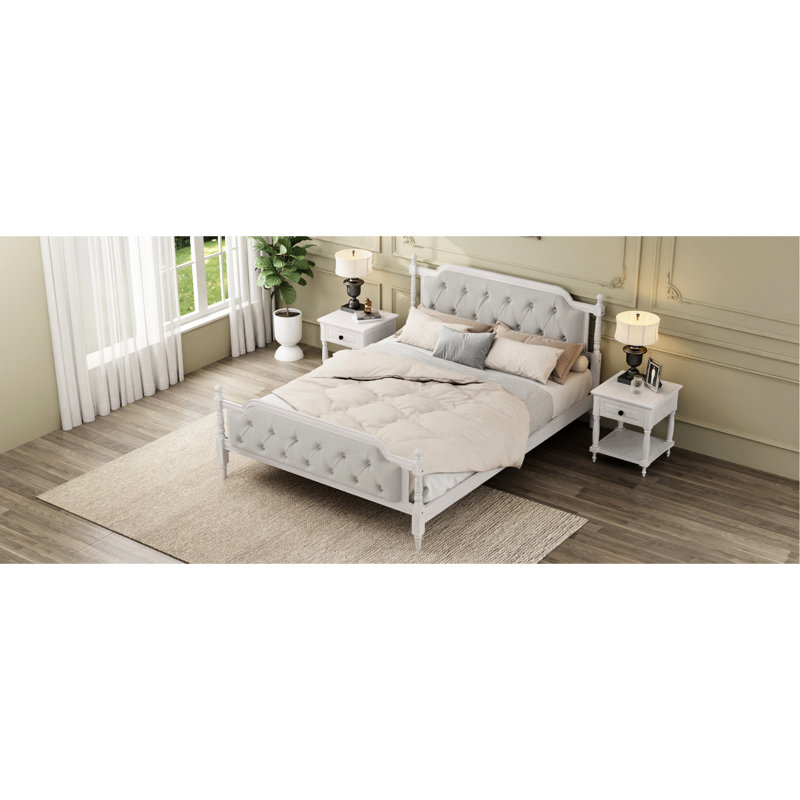 Très grand lit traditionnel avec tête de lit attrayante, bois massif, sans sommier, cadre en bois au confort accru, style élégant pour chambre à coucher