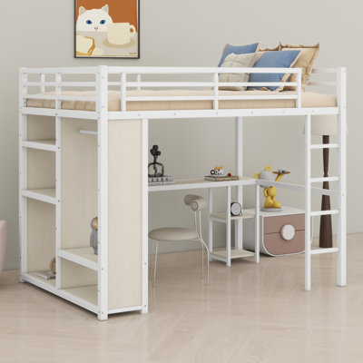 Structure de lit mezzanine avec garde-robe, bureau et tablettes de rangement