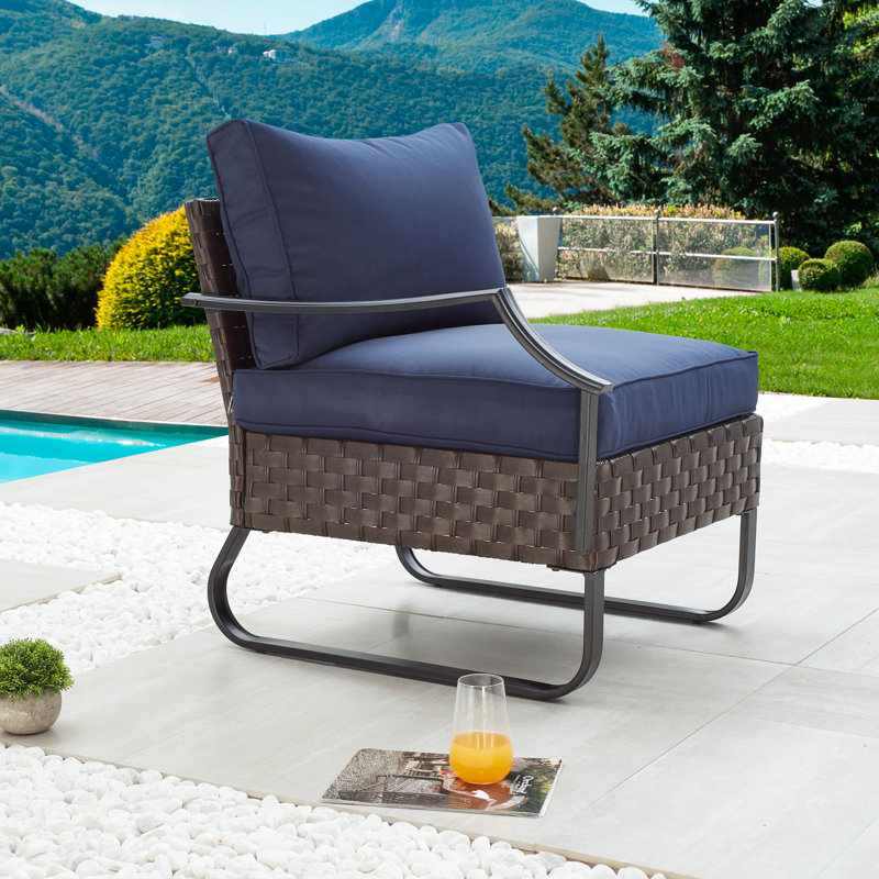 Heiman Wicker Outdoor Lounge Chair