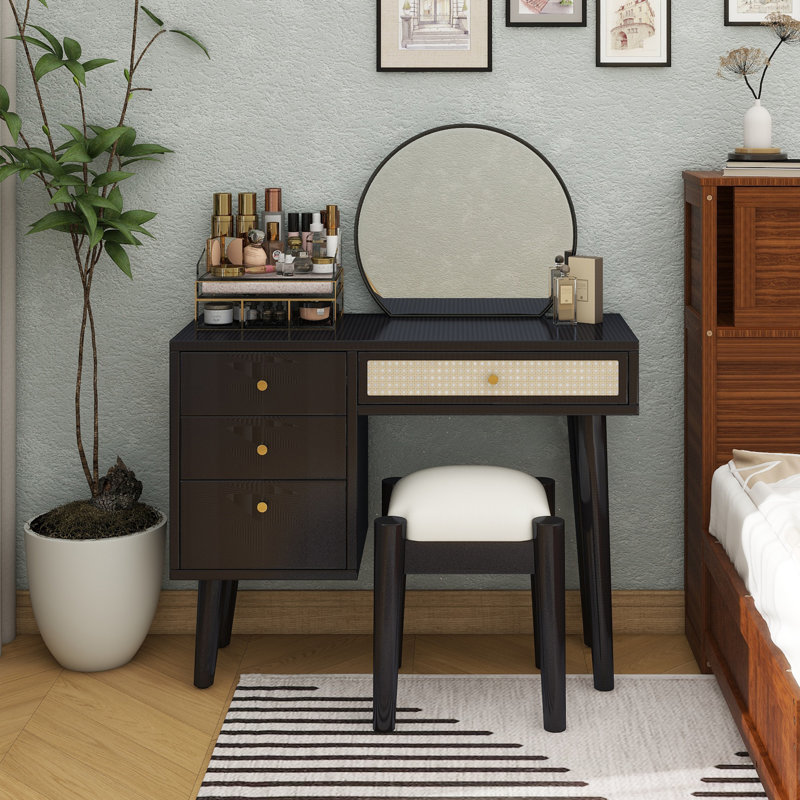 Ensemble coiffeuse 39 po en bois de style bohémien rétro avec prise de charge, port USB et tabouret, coiffeuse avec 3 tiroirs de rangement et 1 tiroir rectangulaire en rotin