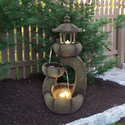 Cocar Sculptural Fountain with Lights