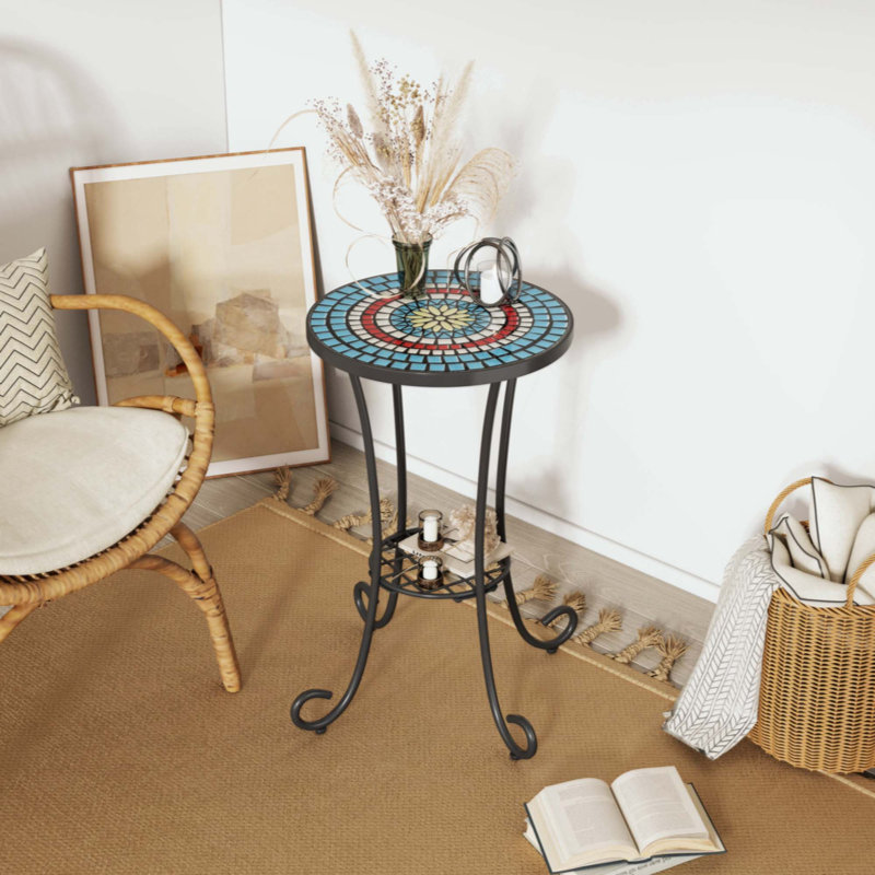 Table d'appoint de patio avec tablette