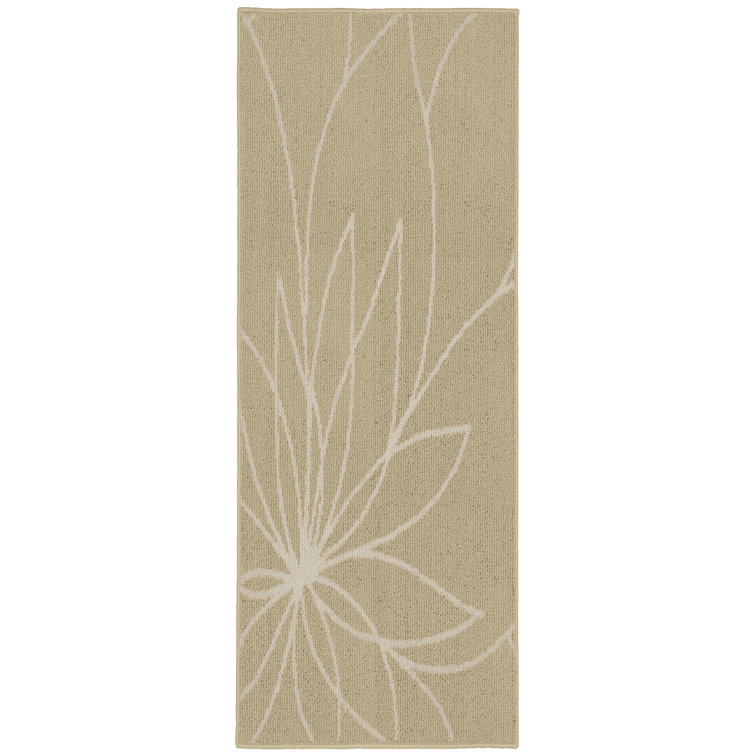 Brackenmore Floral Tufted Tan/Ivory Area Rug
