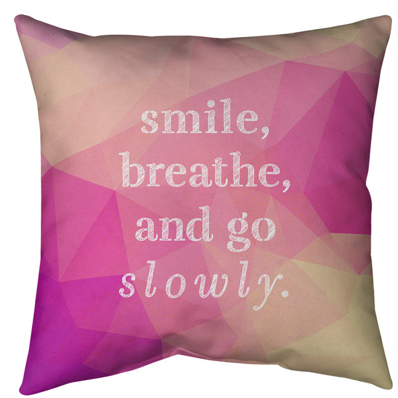Coussin décoratif intérieur / extérieur Go Slowly, 18 po x 18 po, Diamant rose