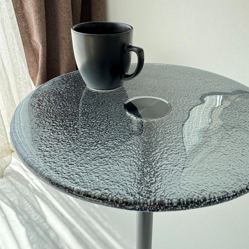 Siyan End Table, Fume, Black
