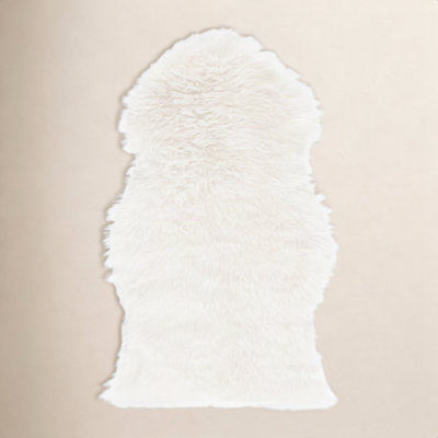 Mera Handmade Sheepskin White Area Rug
