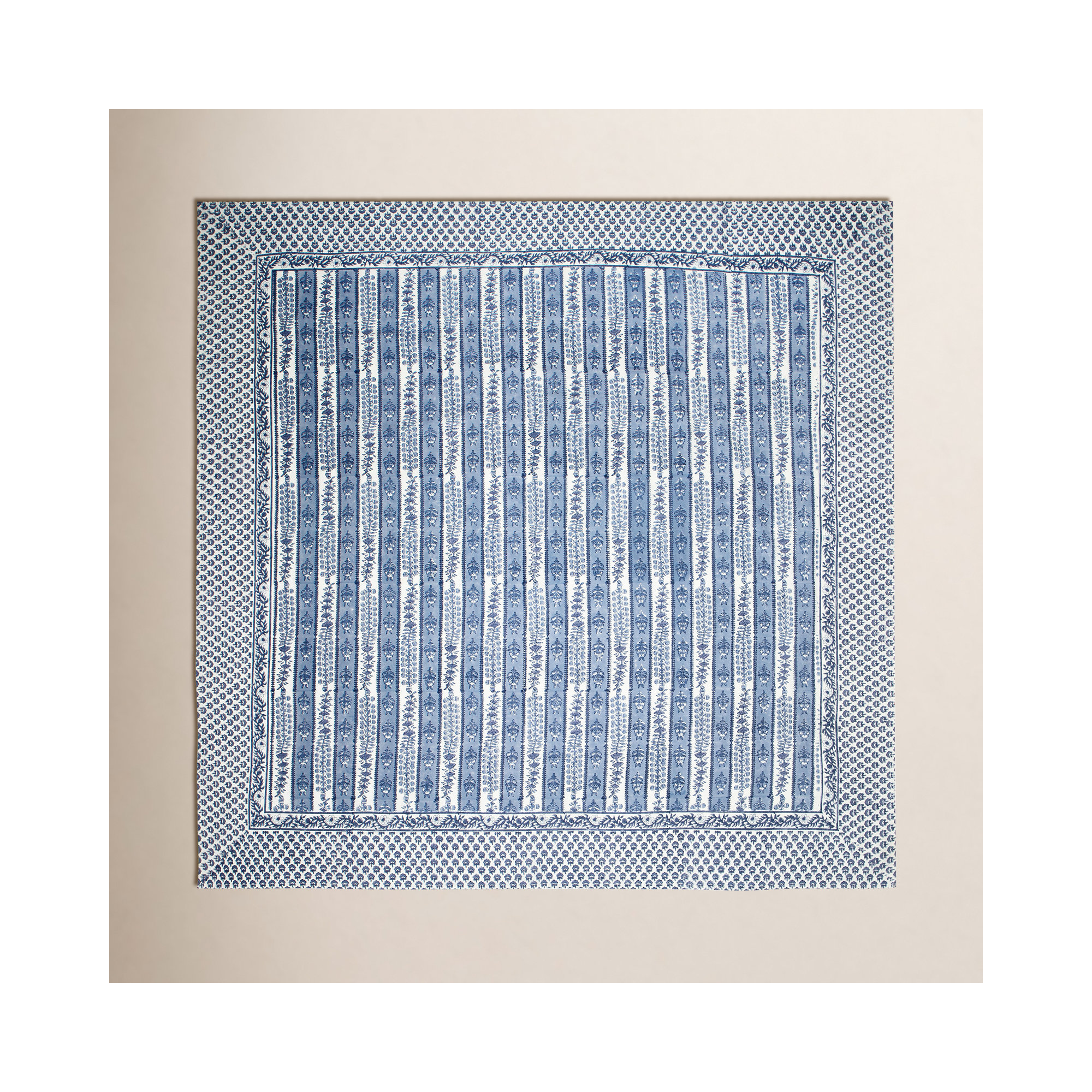 Charlemont Floral Tablecloth, Blue/Red, Square 59"