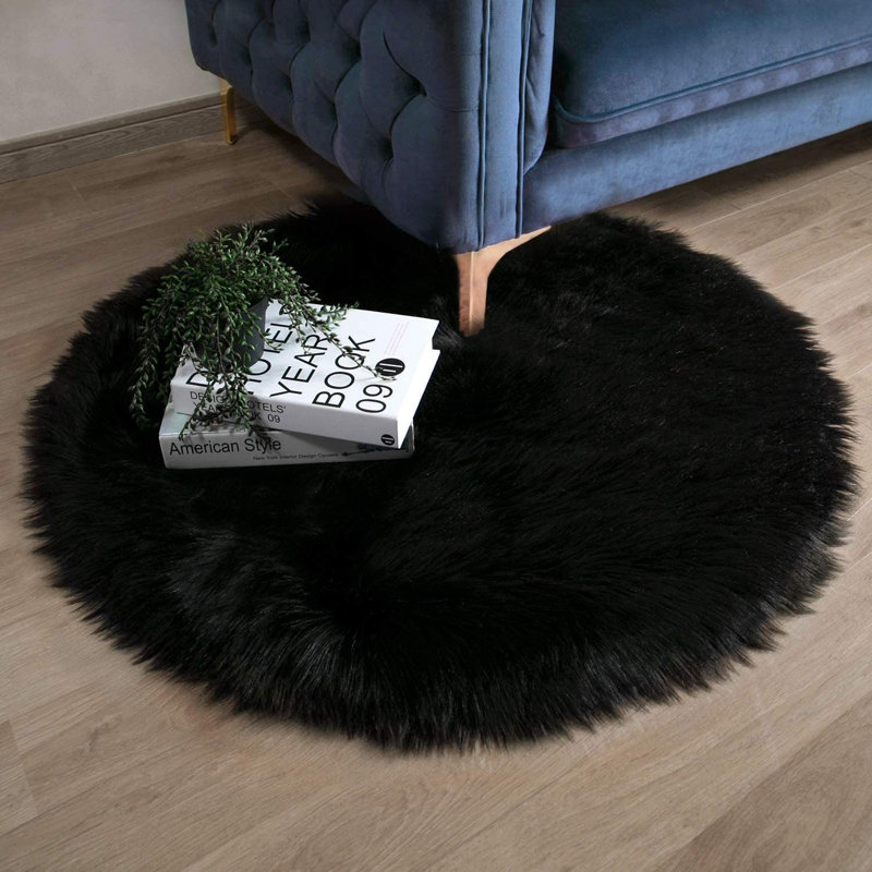 Lekishia Faux Sheepskin Indoor Rug, Round 4'