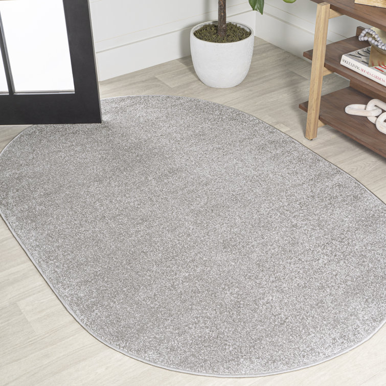 Asaiah Solid Low-Pile Light Gray Rug