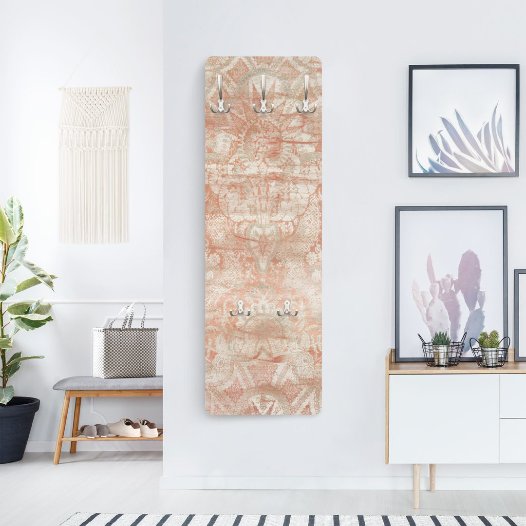 I Wall Mounted Coat Rack