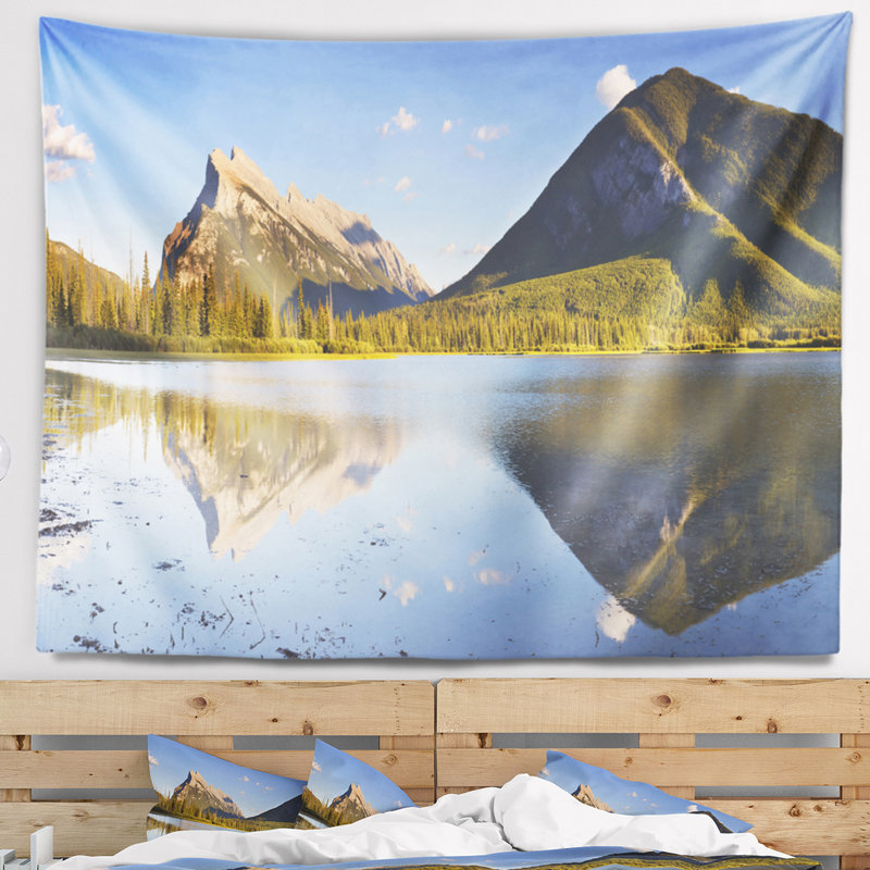 Paysage avec la tapisserie des Lacs Vermillion et du Mont Rundle, H 50 po x l 60 po
