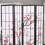 Paravent de 178 cm de haut avec finition noire et magnifiques silhouettes de fleurs de prunier - Apportez intimité, bonheur et chaleur à votre espace grâce à son cadre en bois.