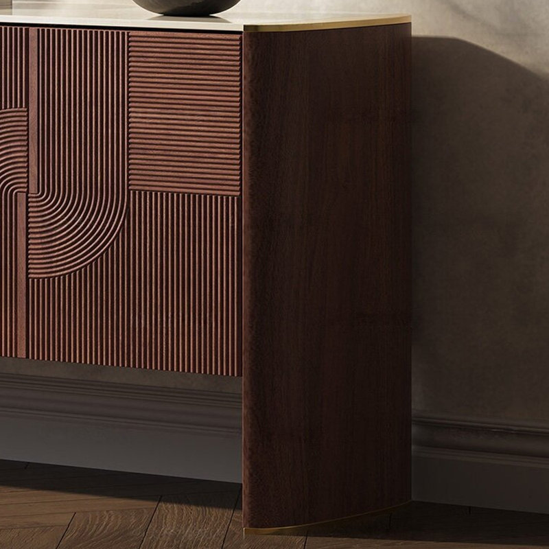 Armoire de rangement sculptée de style médiéval, H 33,46 po x l 55,11 po x P 15,75 po
