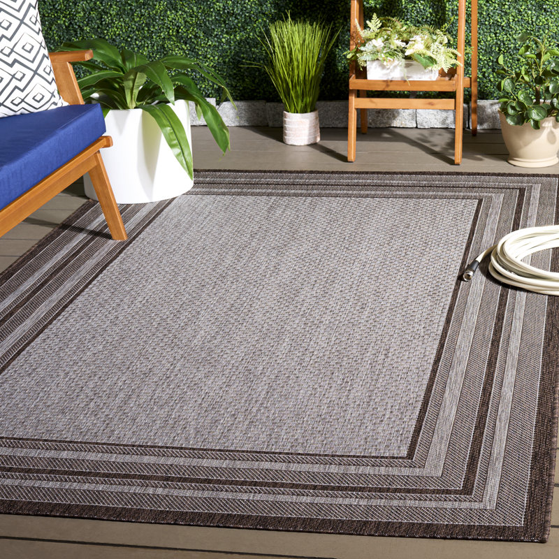 Courtyard Performance Geometric Indoor/Outdoor Area Rug, 5'-3" X 7'-7" Rectangle