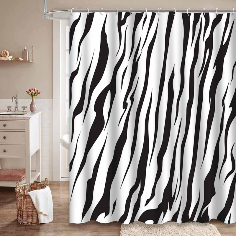 Rideau de douche rayé en fourrure de tigre de la jungle avec 12 crochets, 72" L x 78" W