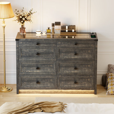Deyoung 8 Drawer 47.24" W Dresser