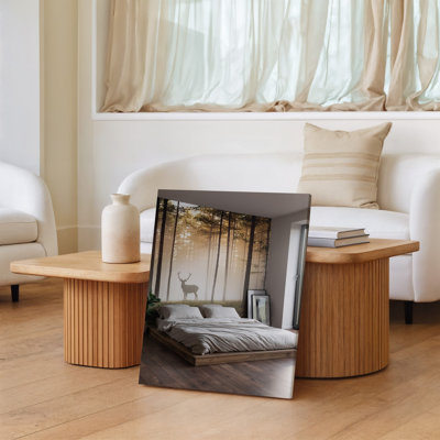 Toile, intérieur de chambre à coucher serein, avec un design minimaliste avec un art mural, lit en bois orné d'une literie neutre