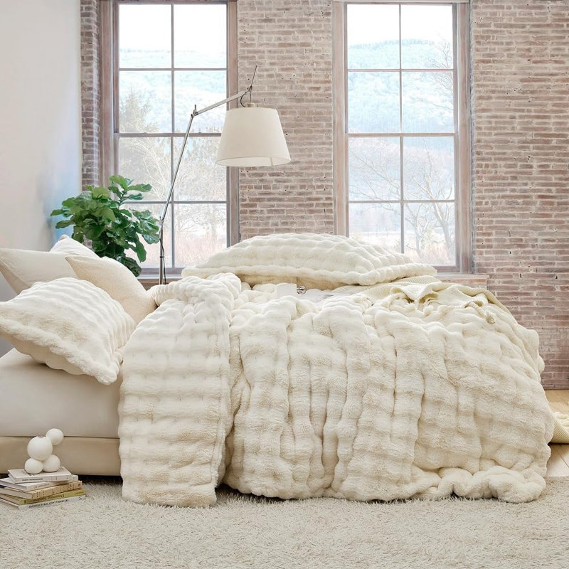 Chunky Bunny on a Snowday - Coma Inducer Oversized Comforter Set - Chunky Bunny Reverse - Fluffy White