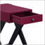 Table d'appoint Fierce avec port USB intégré, rangement compact et surface durable pour les espaces de vie modernes.-994610050