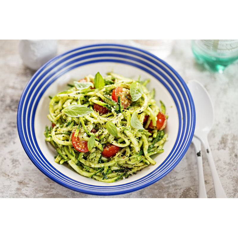 Spiraled Courgette Spaghetti - photographie sur toile tendue, H 32 po x l 48 po