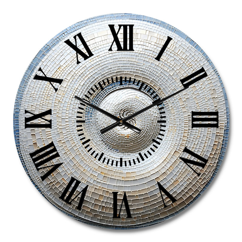 Horloge murale argentée, Médium