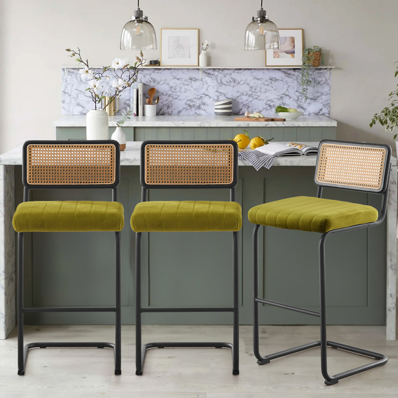 Tabouret de bar et de comptoir en velours Georgios, Velours vert Oliver / structure noire