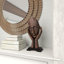 Buste brun en polystone