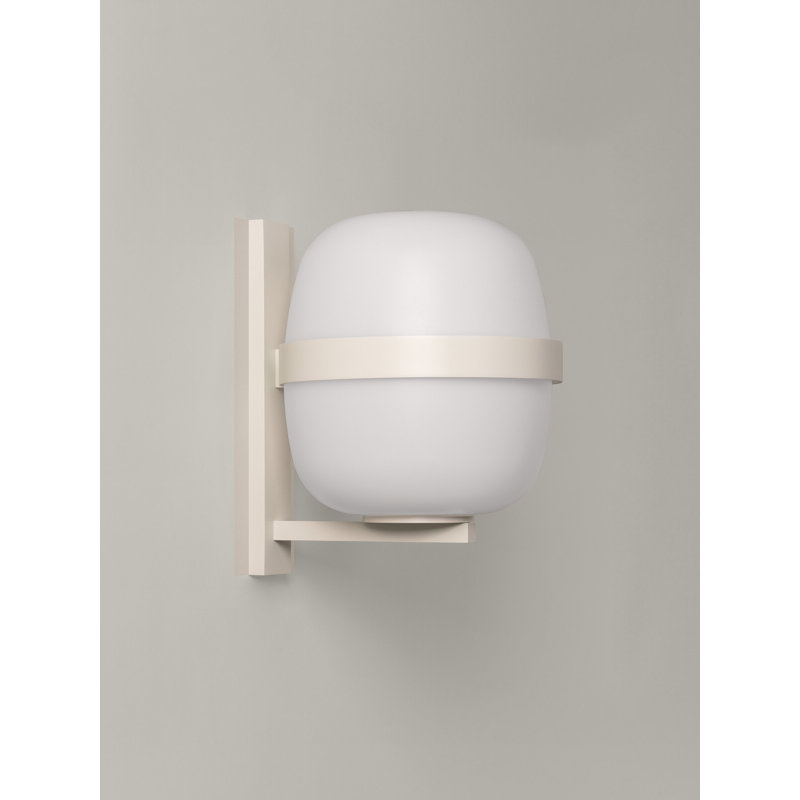 Wally Cestita Aluminum Wallchiere, White