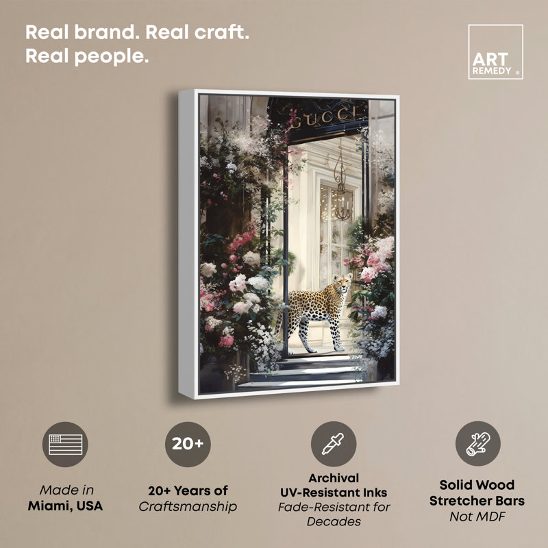 Art floral sur toile, devanture fleurie, Cadre blanc, H 31 po x l 21 po