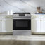 Cuisinière à gaz coulissante intelligente avec friture 6,0 pi³ Samsung-50573002