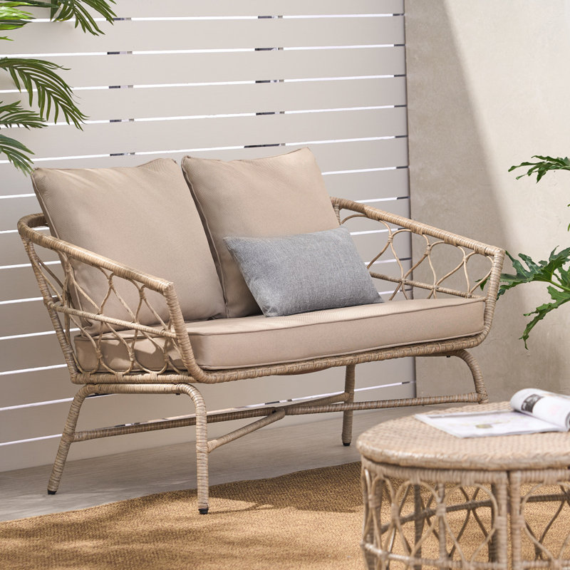 LOVESEAT