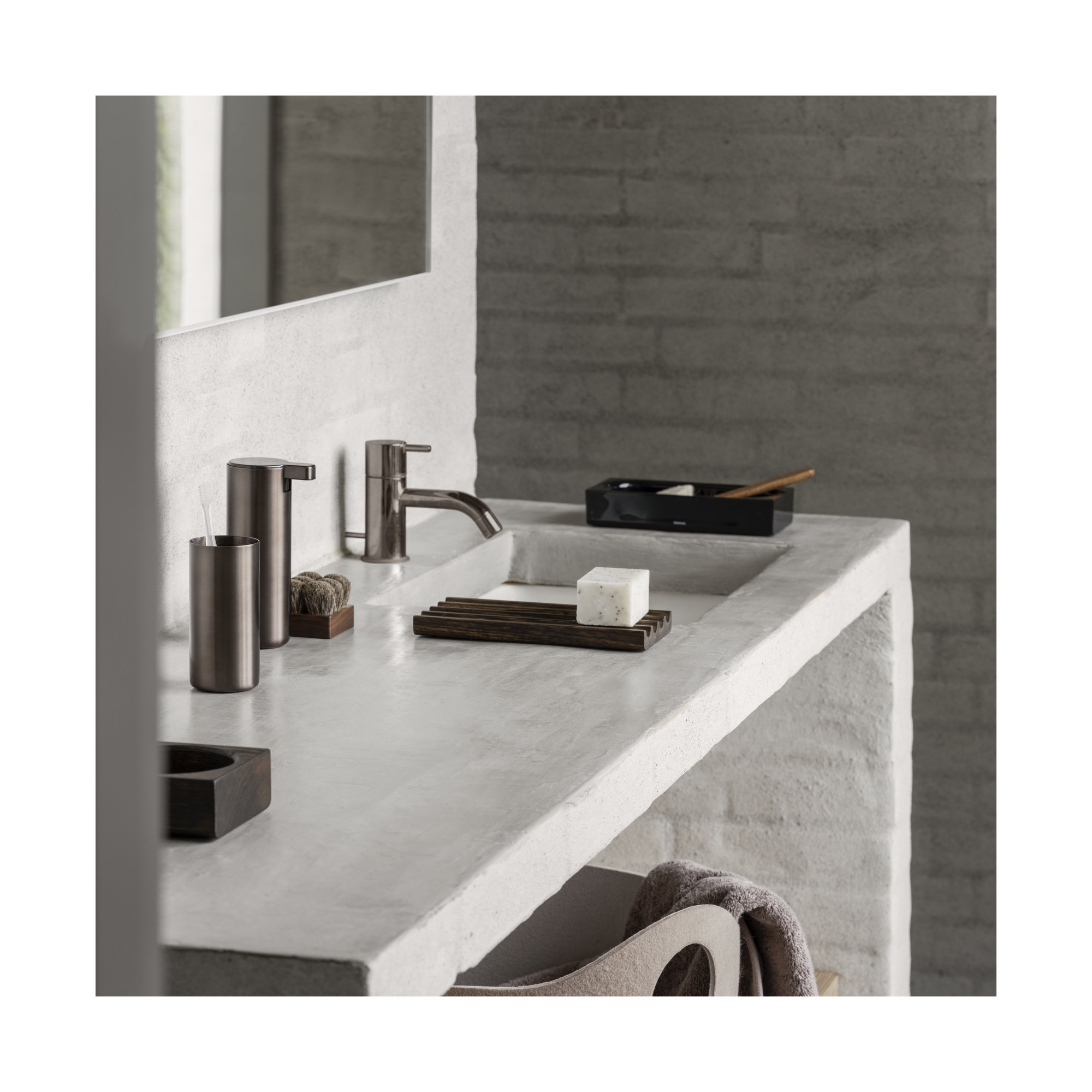 MODO Bathroom Tumbler / Toothbrush Holder, Burned Metal