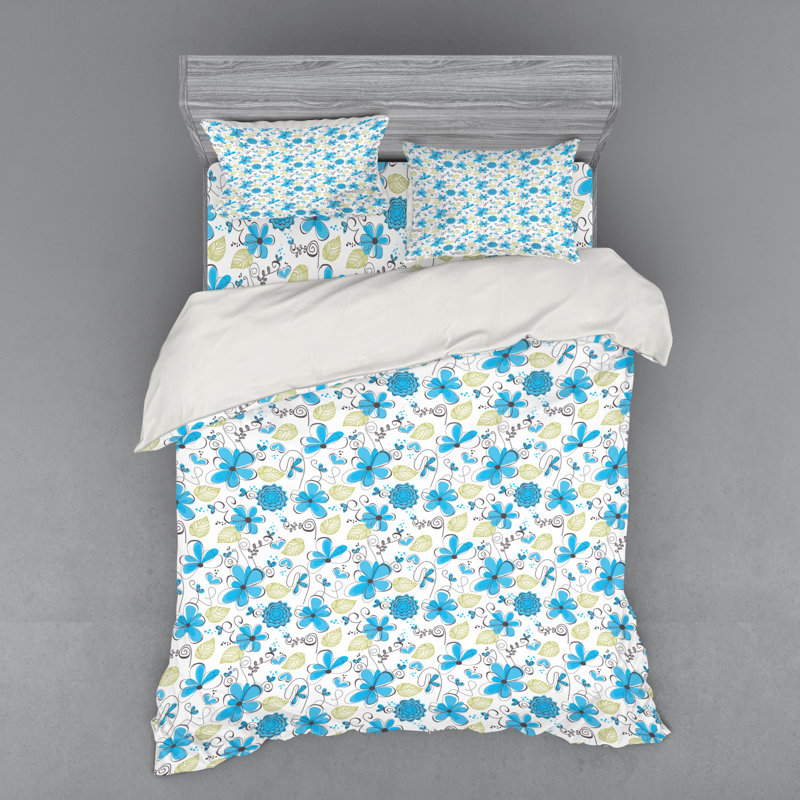 Farmhouse / Country Floral Duvet Cover, Queen Duvet Cover + 3 Additional Pieces