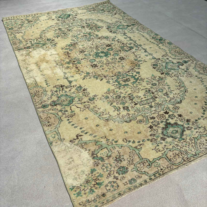 Tapis beige en laine Classic Patchwork 66,9 x 109,8 po