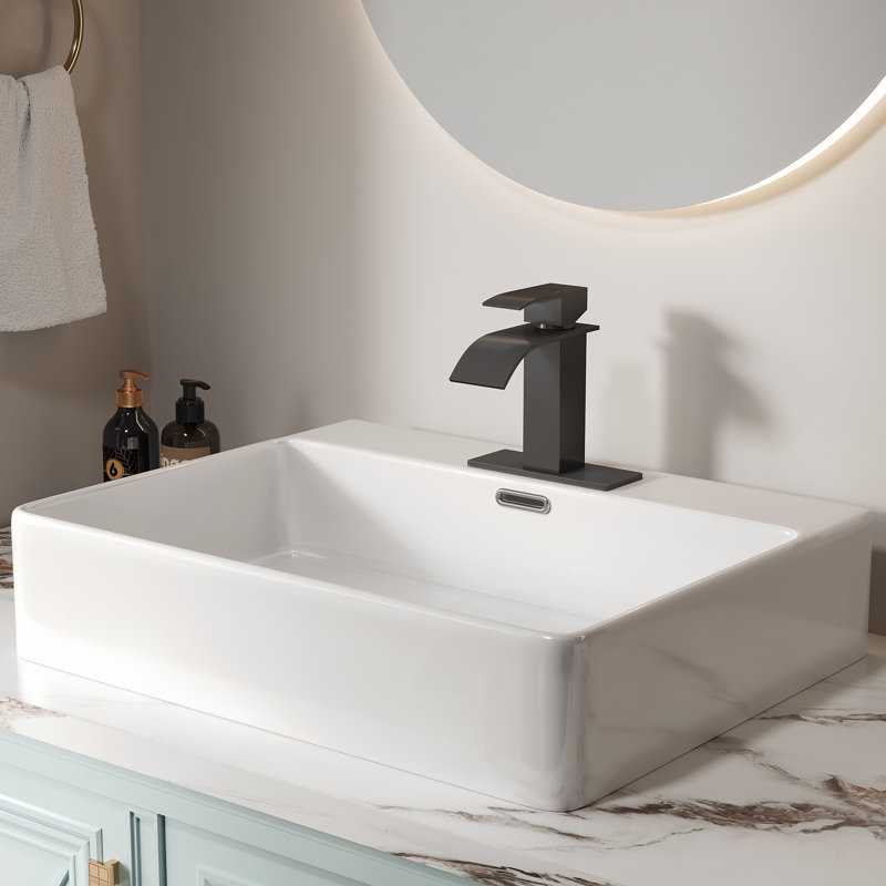 Robinet de lavabo de salle de bain à poignée simple 6 "certifiée CUPC avec deux poignées (finition noire mate)