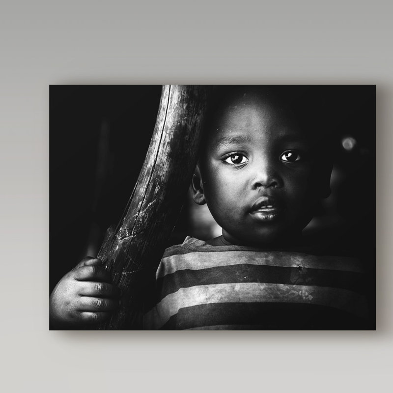 « child portrait modern », reproduction de photo sur toile tendue, H 18 po x l 24 po x P 2 po
