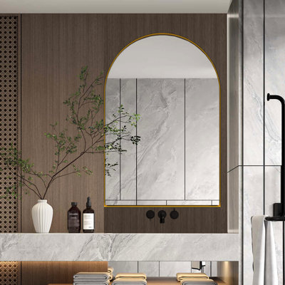 Armoire de salle de bain encadrée en métal doré 24 x 36 pouces avec miroir et tablettes réglables, miroir de rangement mural encastré pour pharmacie, cadre de tablette pour