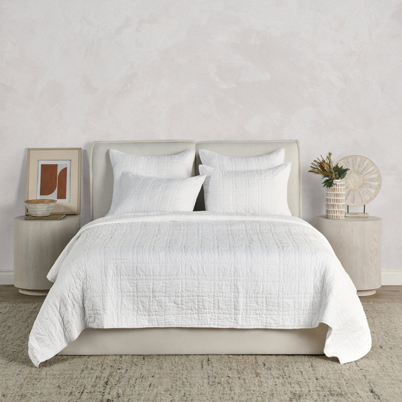 Hailee 100% Cotton White King Quilt With Silvadur Tech By Kosas Home, King