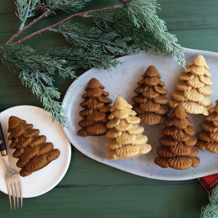 Holiday Teacakes Cakelet Pan - Nordic Ware