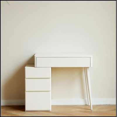 Compact 100% Solid Liriodendron Chinense Dresser with Multiple Drawers and Spacious Storage for Efficient Organization