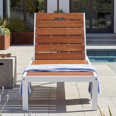 Outdoor Chaise Lounge, Adjustable Backrest Pool Daybed Recliner, for Patio Poolside Beach, White + Brown Finish