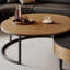 Table basse rétro aux couleurs contrastantes