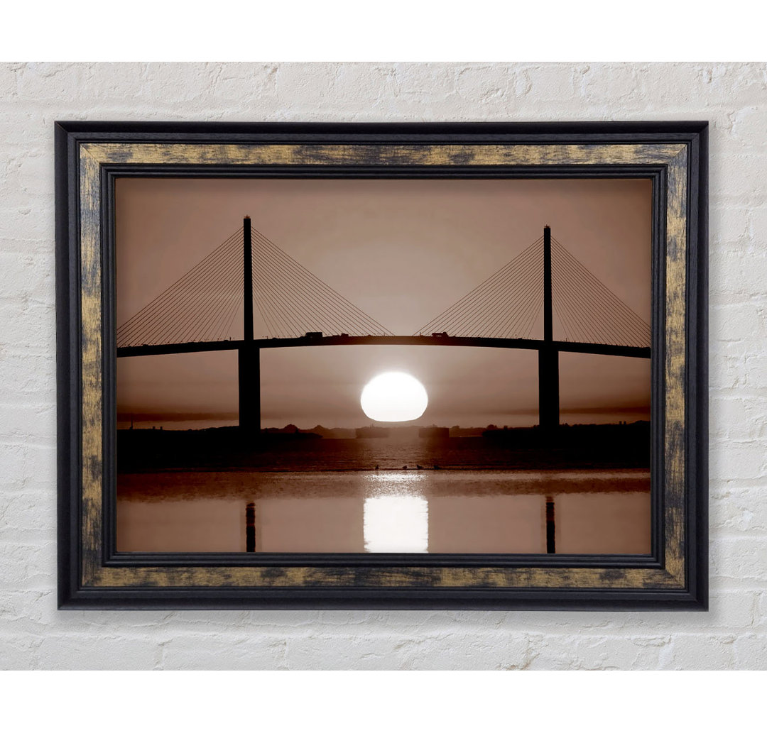 Distant Bridge Sundown Chocolate - Einzelner Bilderrahmen Kunstdrucke